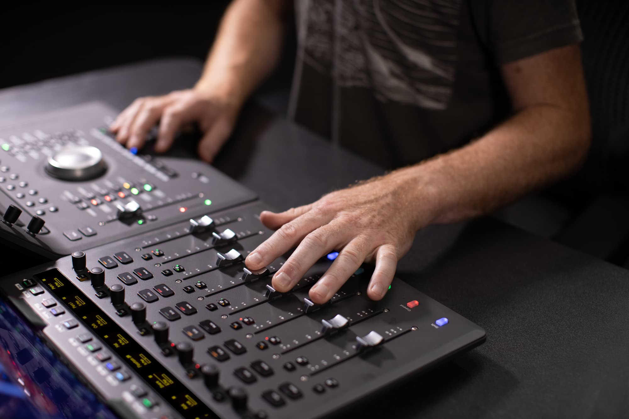 [Miki ]Avid S1 PROTOOLS コントロールサーフェイス Avid S1 8-Fader Control Surface | Guitar Center